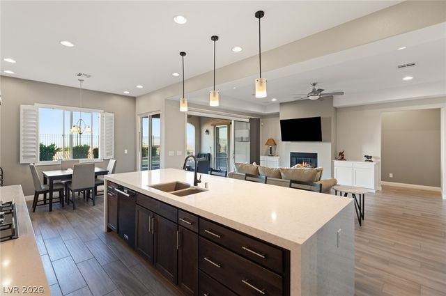 270 Besame Court, Las Vegas, NV 89138