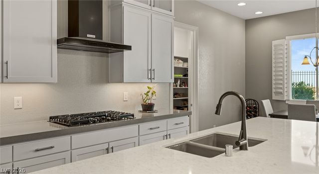 270 Besame Court, Las Vegas, NV 89138