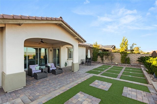 270 Besame Court, Las Vegas, NV 89138