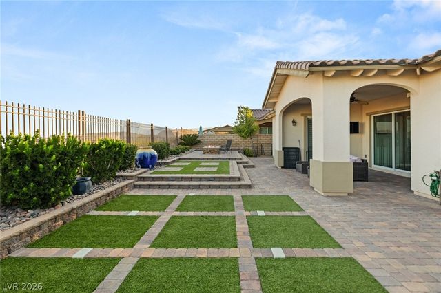 270 Besame Court, Las Vegas, NV 89138