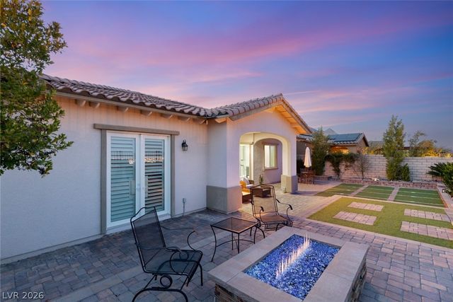 270 Besame Court, Las Vegas, NV 89138