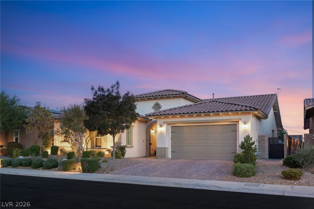 270 Besame Court, Las Vegas, NV 89138