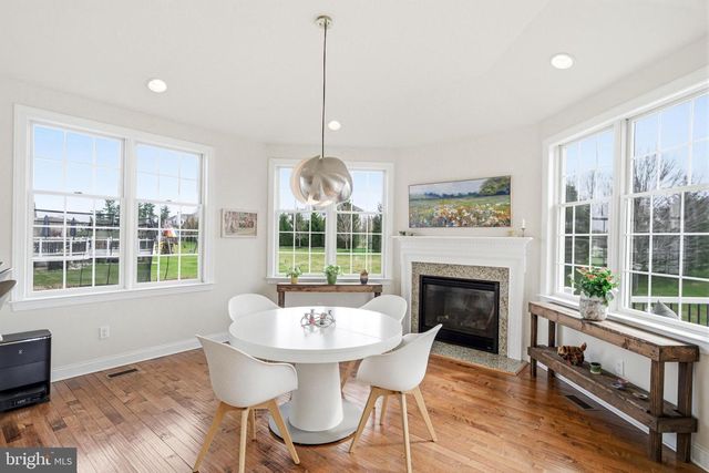 305 GREENBANK LN, Newtown Square, PA 19073