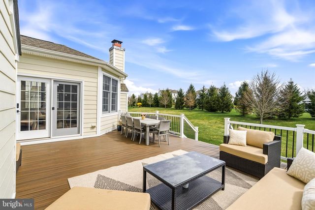 305 GREENBANK LN, Newtown Square, PA 19073