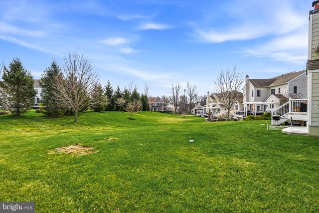 305 GREENBANK LN, Newtown Square, PA 19073