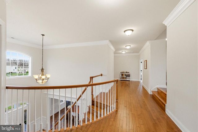 305 GREENBANK LN, Newtown Square, PA 19073