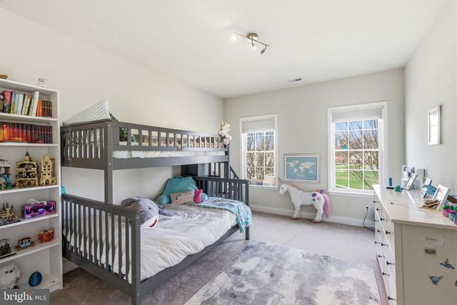 305 GREENBANK LN, Newtown Square, PA 19073