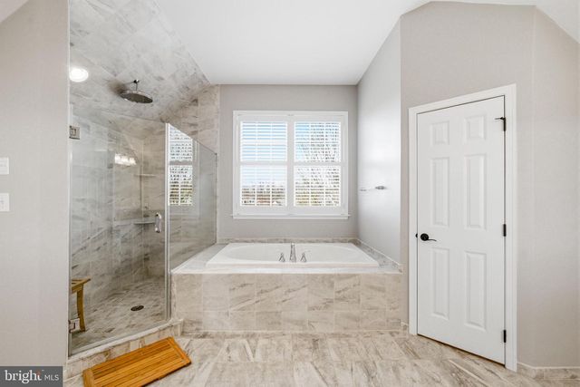 305 GREENBANK LN, Newtown Square, PA 19073