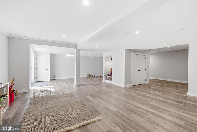 305 GREENBANK LN, Newtown Square, PA 19073