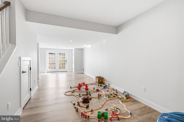 305 GREENBANK LN, Newtown Square, PA 19073