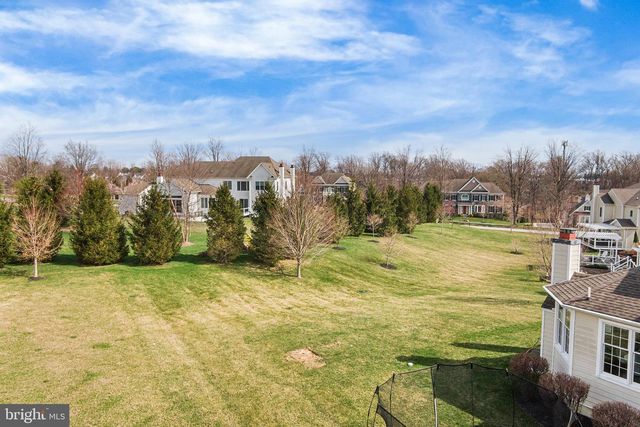 305 GREENBANK LN, Newtown Square, PA 19073