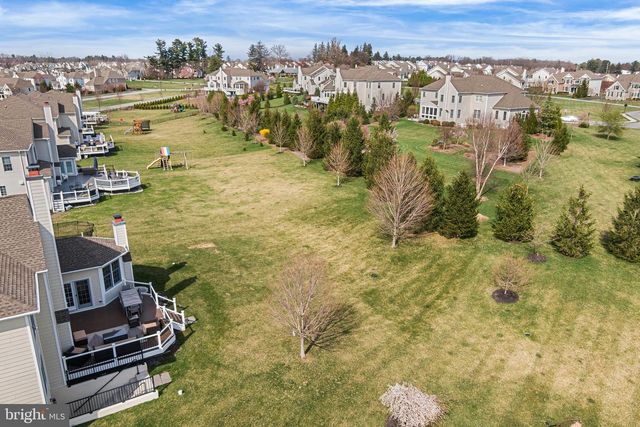 305 GREENBANK LN, Newtown Square, PA 19073