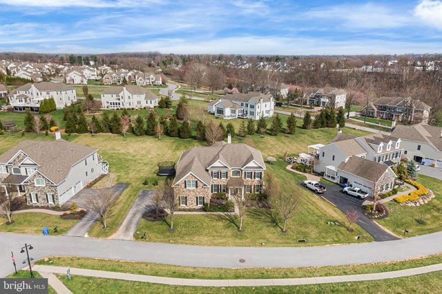 305 GREENBANK LN, Newtown Square, PA 19073