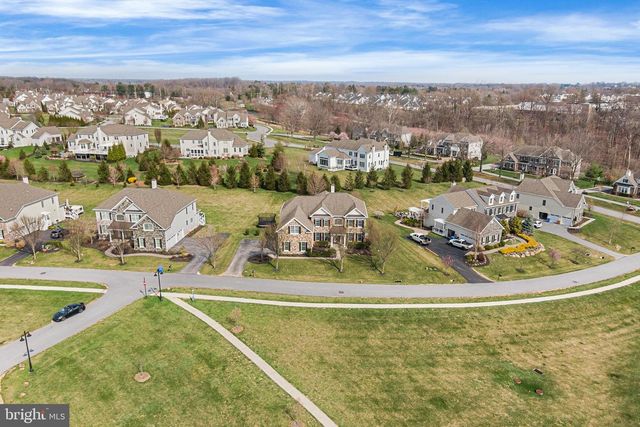 305 GREENBANK LN, Newtown Square, PA 19073