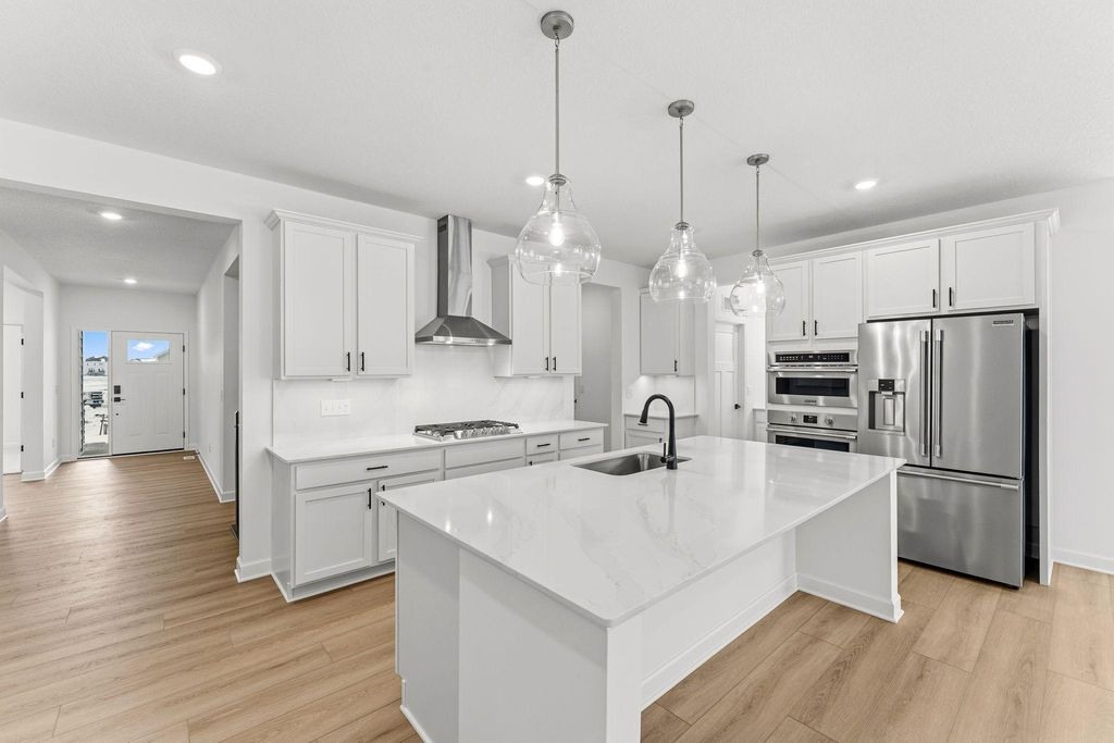 5182 Long Pointe Bay, Woodbury, MN 55129 — photo 2