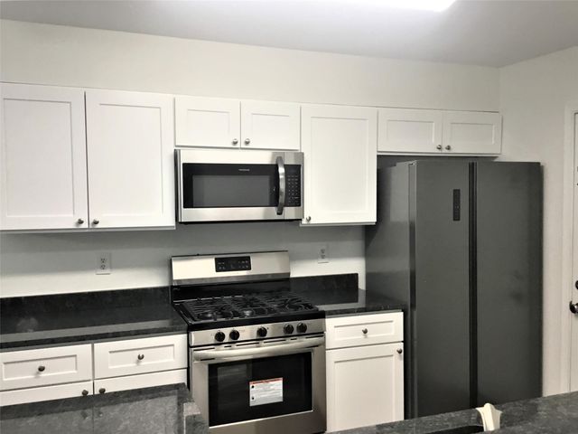 9151 Autumn Harvest Drive, Houston, TX 77064