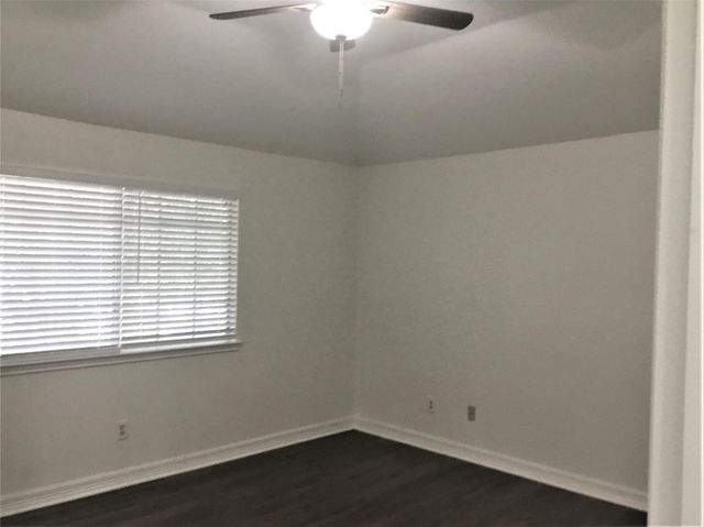 9151 Autumn Harvest Drive, Houston, TX 77064