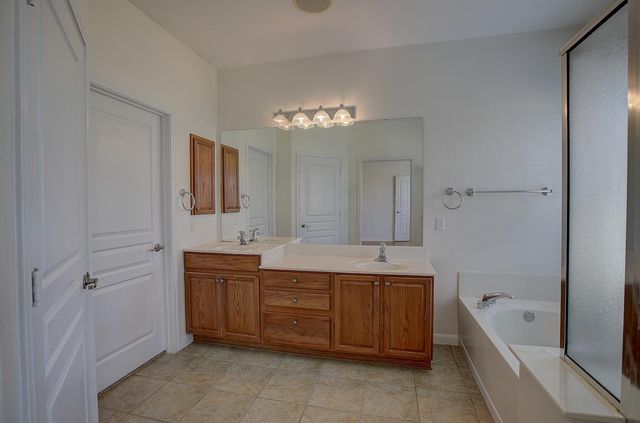 207 Monarch TRL, Georgetown, TX 78633