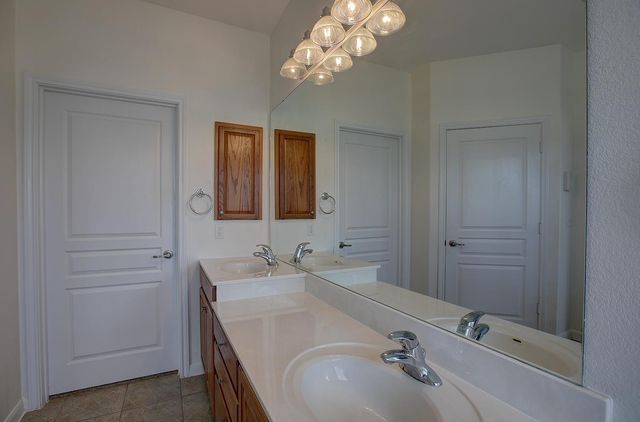 207 Monarch TRL, Georgetown, TX 78633