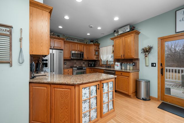 12381 71st Avenue, Blue Grass, IA 52726