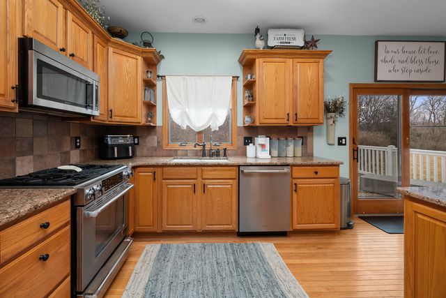 12381 71st Avenue, Blue Grass, IA 52726