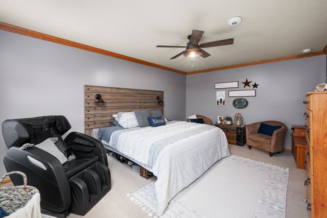 12381 71st Avenue, Blue Grass, IA 52726