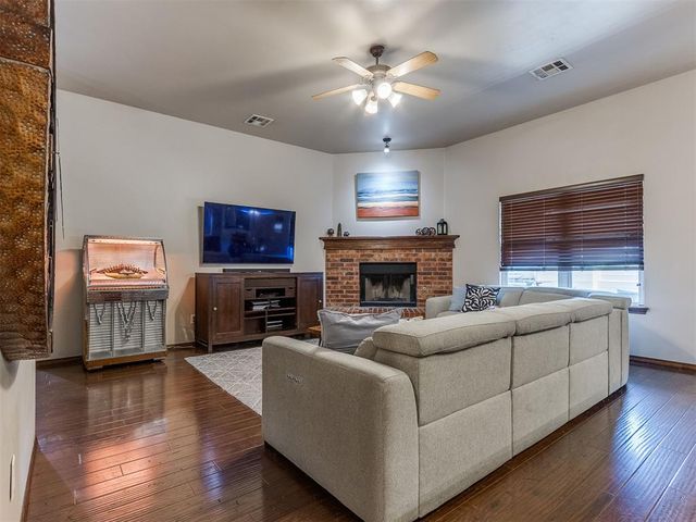 604 SW 159th Street, Oklahoma City, OK 73170