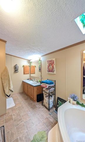 7 Brookfield, Swartz Creek, MI 48473