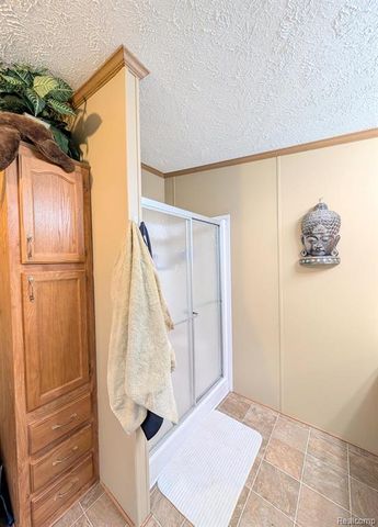 7 Brookfield, Swartz Creek, MI 48473