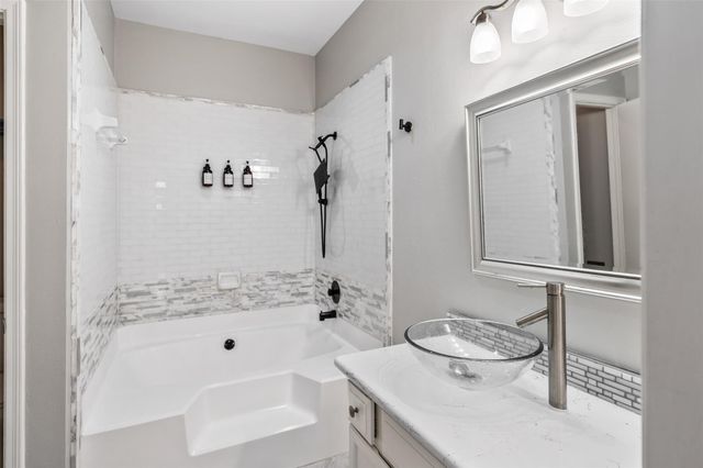 346 Wilcrest Drive 346, Houston, TX 77042