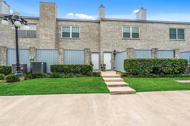 346 Wilcrest Drive 346, Houston, TX 77042