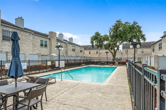 346 Wilcrest Drive 346, Houston, TX 77042