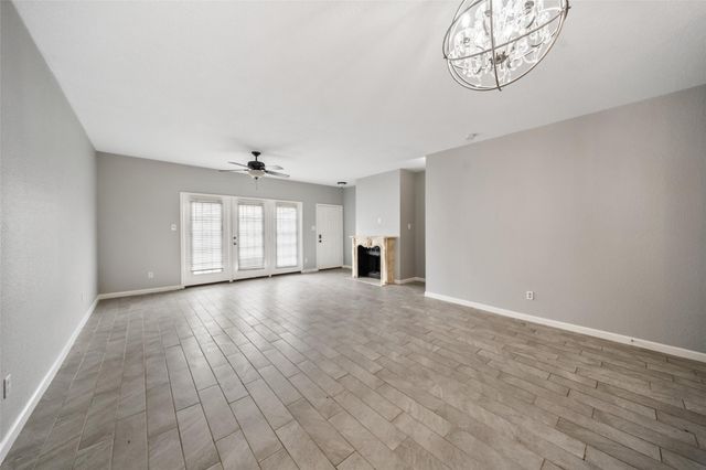 346 Wilcrest Drive 346, Houston, TX 77042
