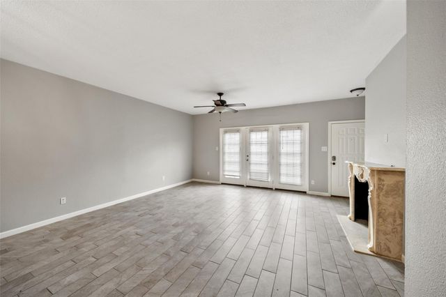 346 Wilcrest Drive 346, Houston, TX 77042