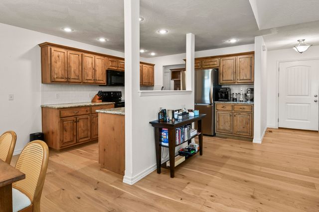 858 Capitol Hill Drive, Rogersville, MO 65742