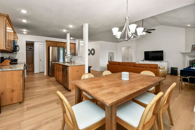 858 Capitol Hill Drive, Rogersville, MO 65742
