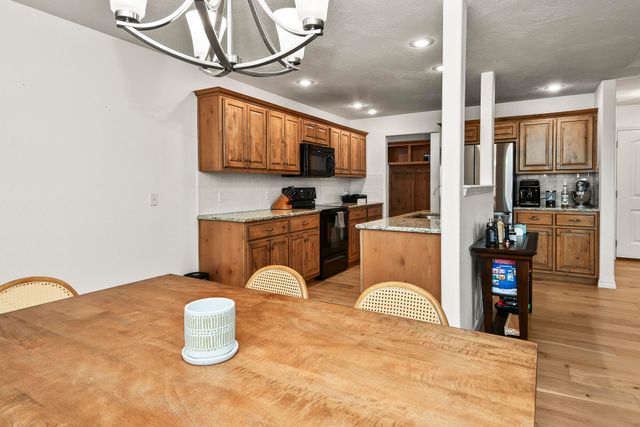 858 Capitol Hill Drive, Rogersville, MO 65742