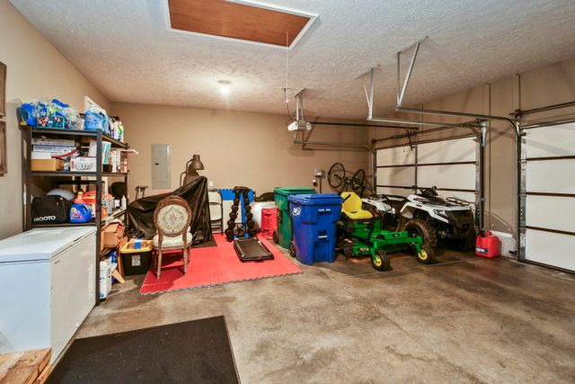 858 Capitol Hill Drive, Rogersville, MO 65742