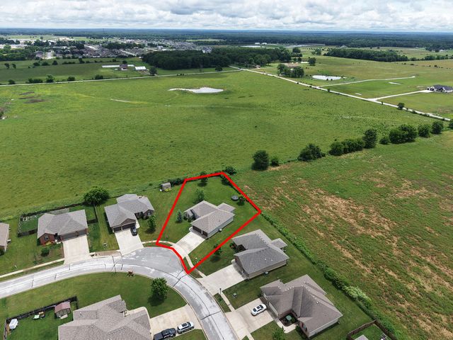 858 Capitol Hill Drive, Rogersville, MO 65742