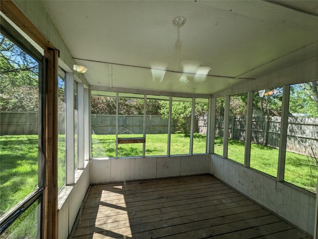 7217 Knight Drive, The Colony, TX 75056