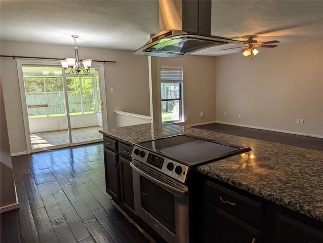 7217 Knight Drive, The Colony, TX 75056
