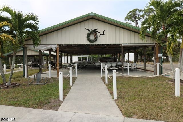 116 Coachlight DR, Fort Myers, FL 33908