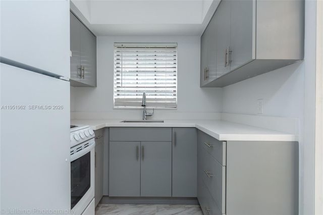 221 Antiquera Ave 3, Coral Gables, FL 33134