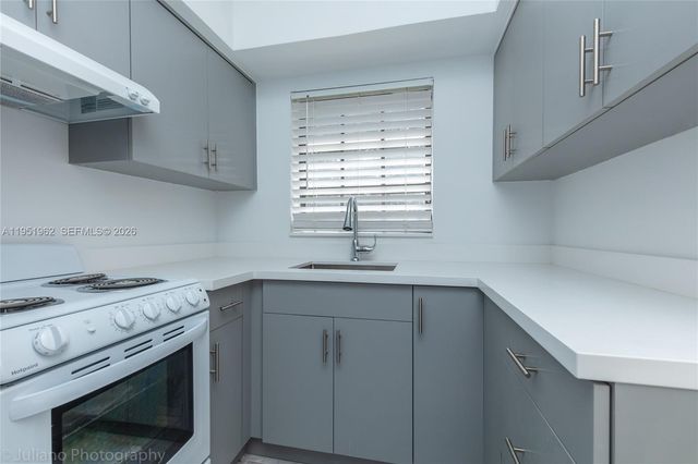 221 Antiquera Ave 3, Coral Gables, FL 33134