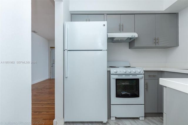 221 Antiquera Ave 3, Coral Gables, FL 33134