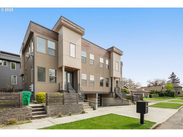5475 N BOWDOIN St A, Portland, OR 97203