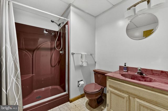 132 BOBCAT DR, Berkeley Springs, WV 25411