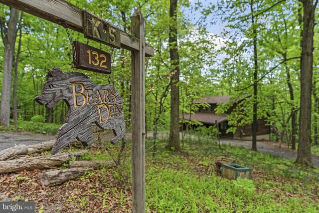 132 BOBCAT DR, Berkeley Springs, WV 25411