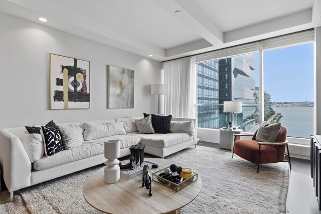 150 Seaport Blvd 6D, Boston, MA 02210