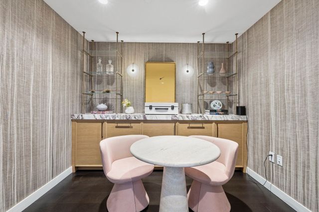 150 Seaport Blvd 6D, Boston, MA 02210